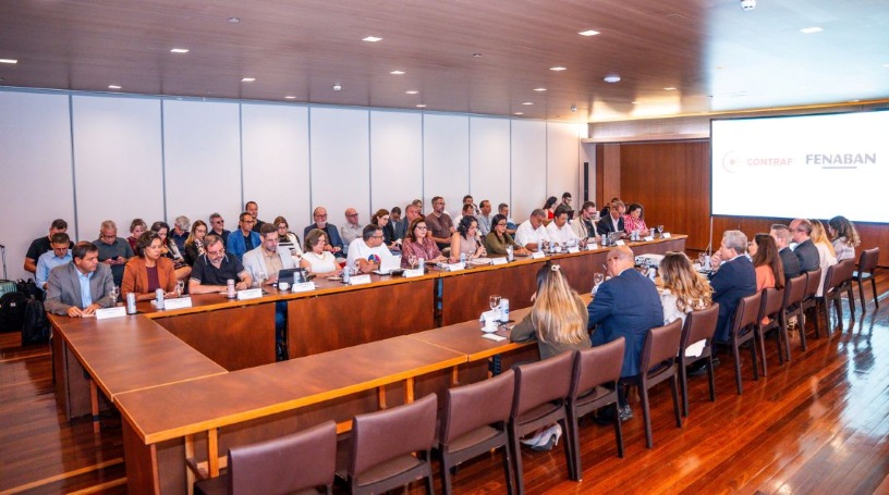 Movimento sindical propõe e Fenaban aceita negociar cláusulas sobre gestão ética de tecnologia na relação de trabalho