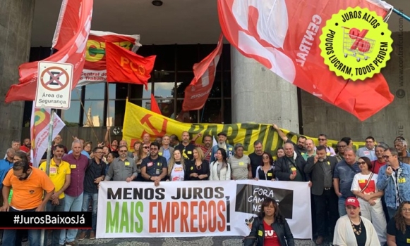 Copom corta 0,5 ponto percentual na Selic, mas ainda é pouco