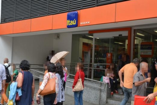 Itaú Unibanco fecha agência 0122 - Praça Dom Pedro II para obras