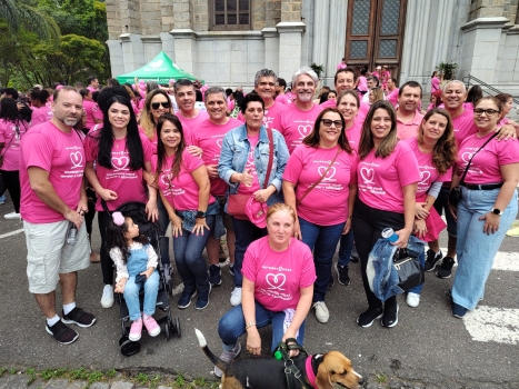SindBancários Petrópolis participa da Caminha do Outubro Rosa
