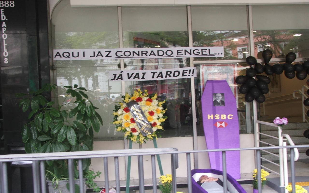 Dia de Luto no HSBC