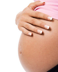 Governo regulamenta lei que prorroga licença-maternidade para 6 meses