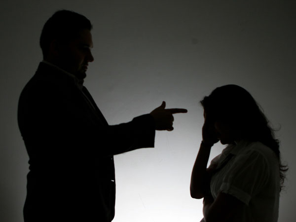 Projeto de lei inclui assédio moral como acidente de trabalho