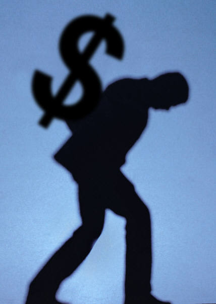 Sancionada lei que proíbe demissão por justa causa de bancário com dívida