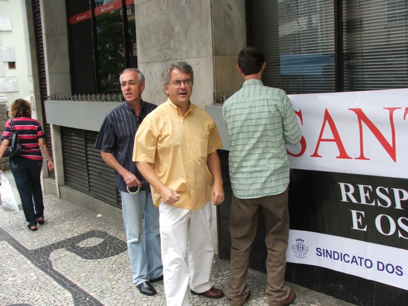 Luta por acordo global com Itaú Unibanco e Santander