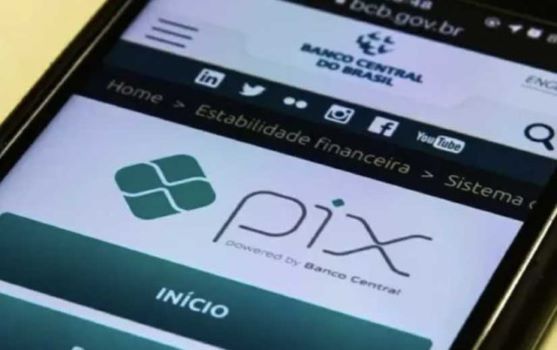Golpistas desenvolvem vírus que invade celular e faz limpa em saldo bancário por meio de Pix