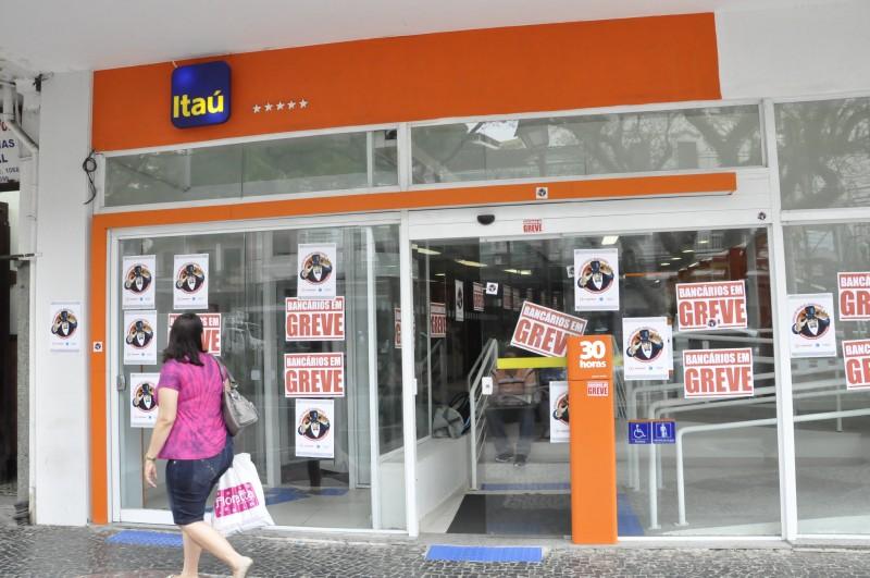 Força da greve arranca negociação entre Comando e Fenaban hoje