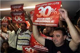 Vigilantes comemoram aprovação do  adicional de risco de vida na Câmara