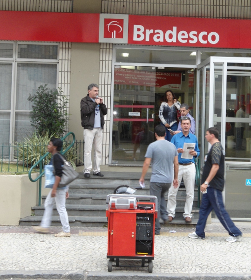 CAMPANHA DE VALORIZAÇÃO DOS FUNCIONÁRIOS DO BRADESCO