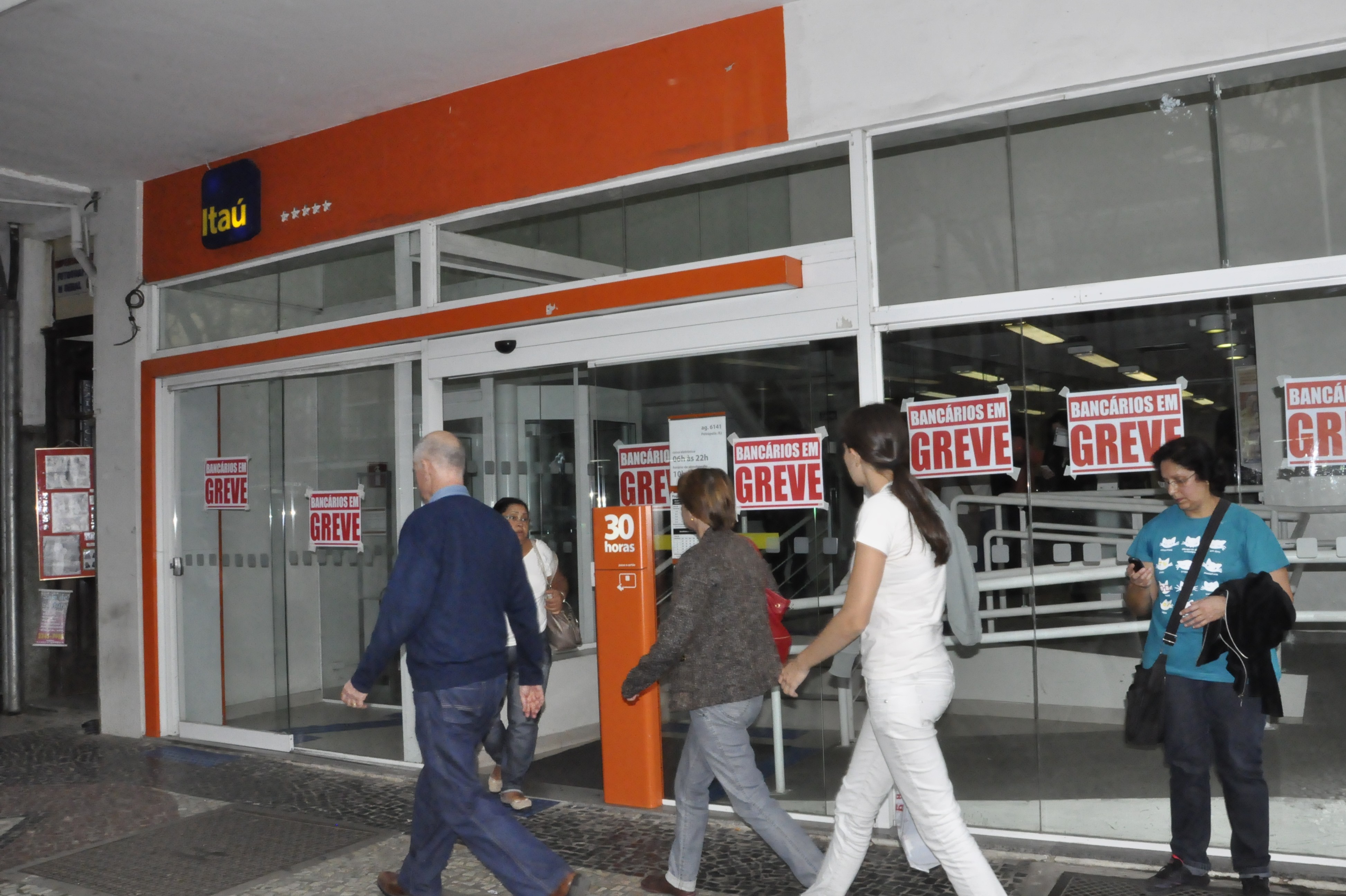 Bancários já fazem a maior greve em 20 anos