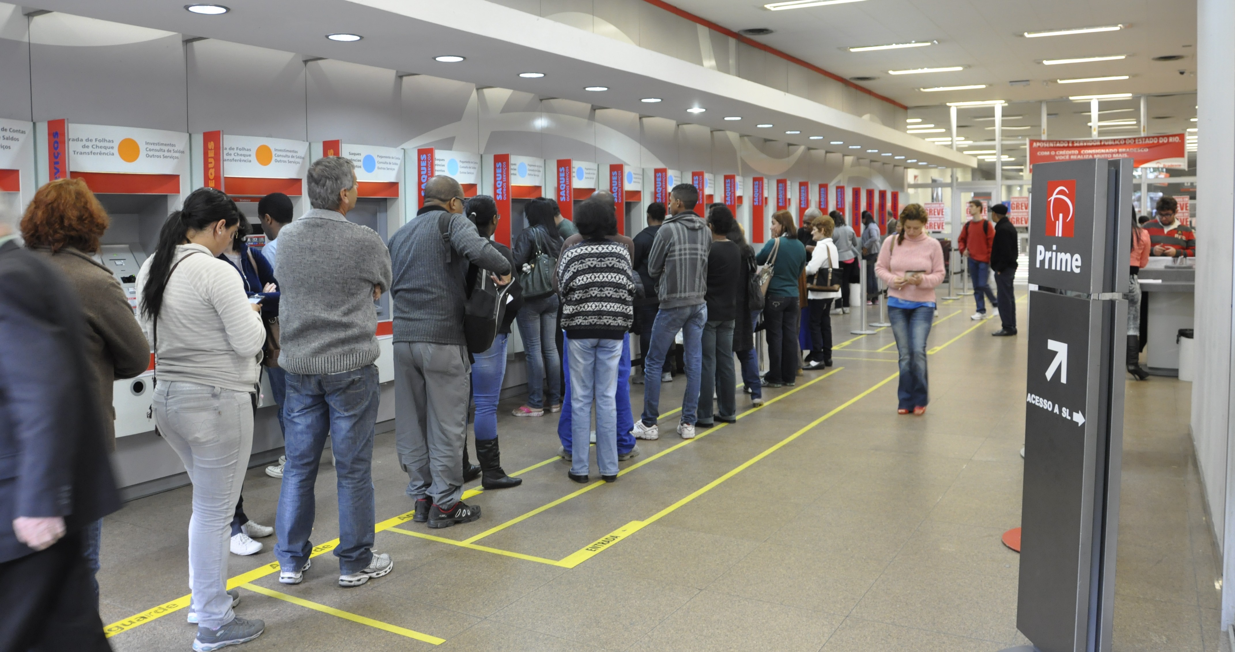 Bancários recusam proposta da Fenaban