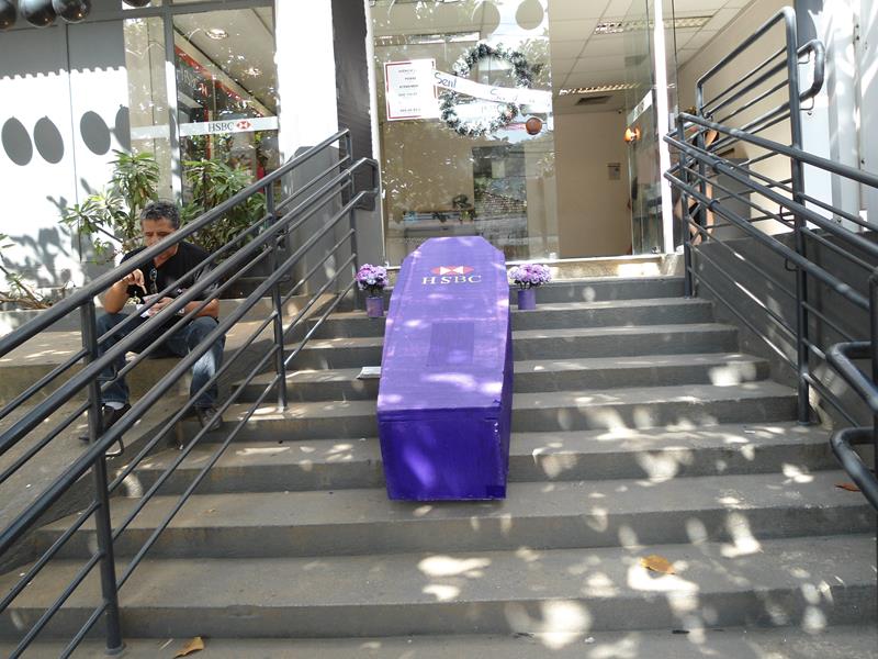 Debate sobre o fechamento de agências com HSBC