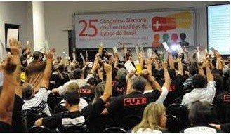 Bancários do BB e da Caixa aprovam pautas específicas de reivindicações