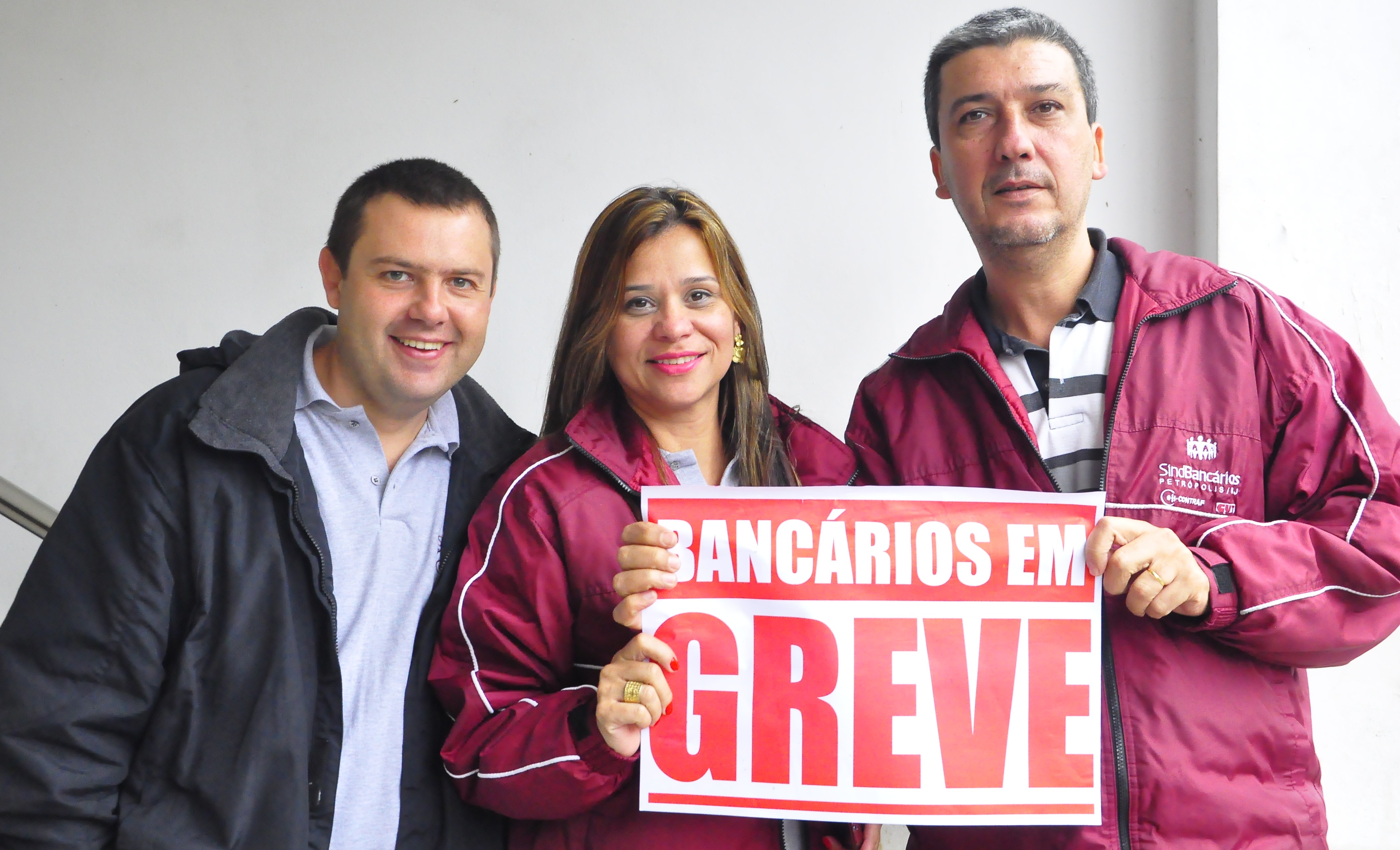 Bancários fecham 7.673 agências e greve se fortalece no segundo dia