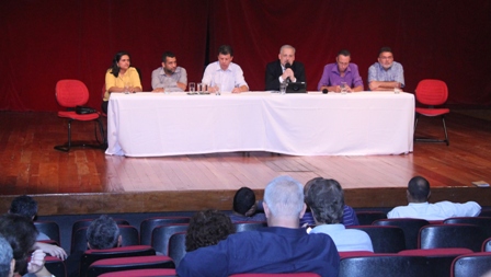 Comando avalia conjuntura e aponta desafios para enfrentar disputa política