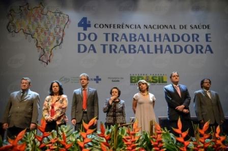 Mulheres são destaque na abertura da 4ª Conferência de Saúde do Trabalhador