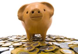 Bancos devem ser regulados, diz economista