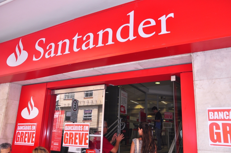 Bancários mantêm força da greve