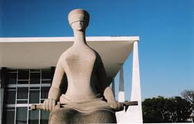 Câmara aprova supersalários para o STF