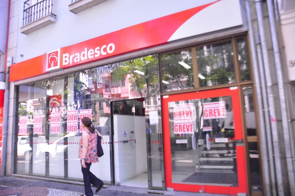 Fenaban marca nova rodada de negociações com o Comando Nacional dos Bancários hoje