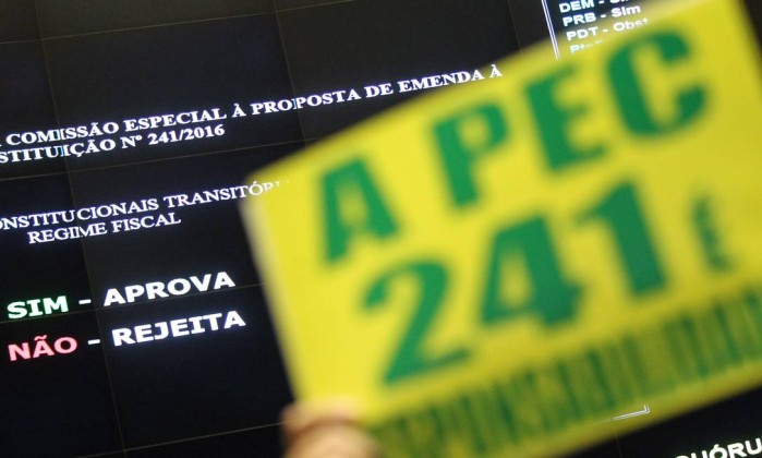 Senado começa a votar PEC 241