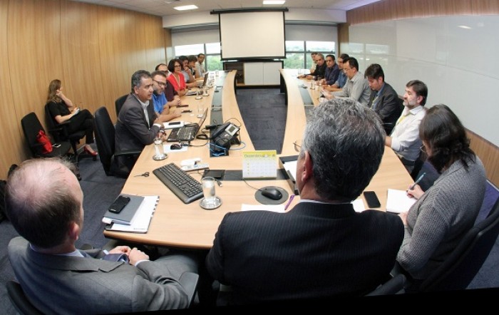 Reunião sobre processo de reestruturação COM BB SEM AVANÇOS CONCRETOS