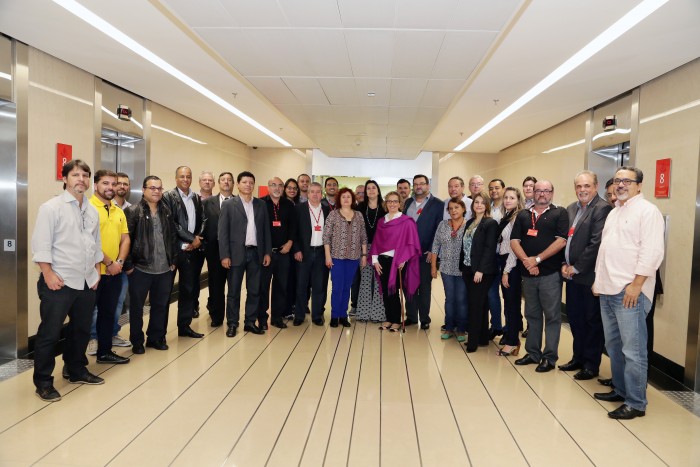 Bancários do Santander assinam Aditivo à Convenção Coletiva