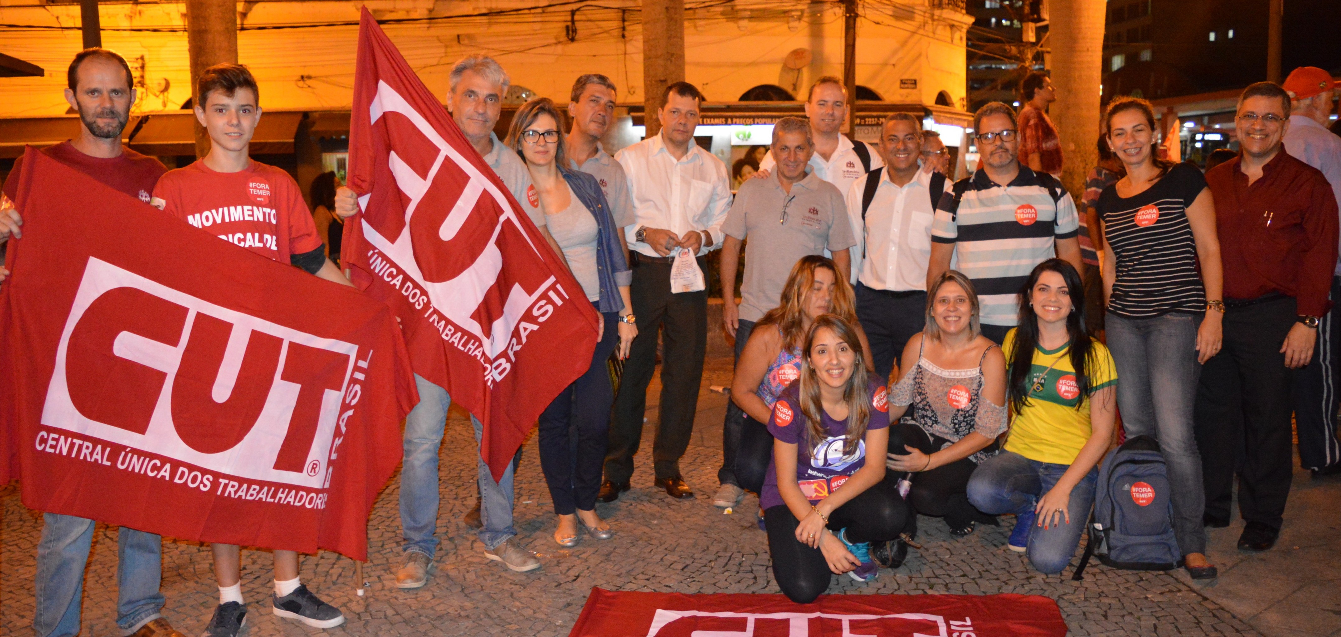 Congresso sente a pressão das manifestações e pode rever critérios das reformas