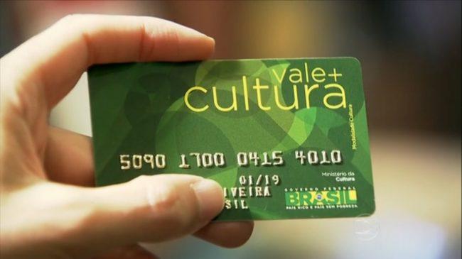 Vale-Cultura pode voltar com pressão dos trabalhadores