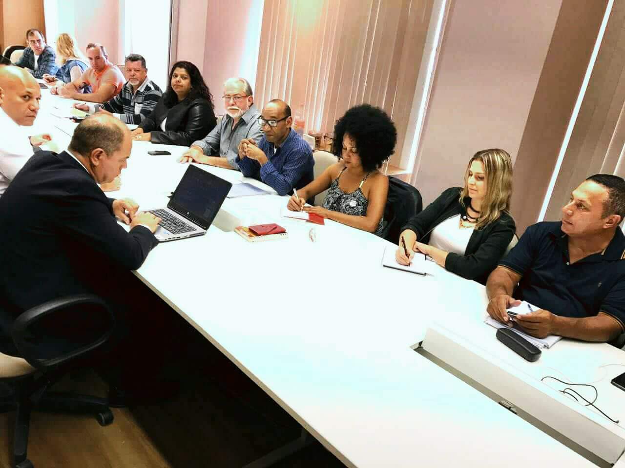 Itaú apresenta pontos a serem debatidos com a COE