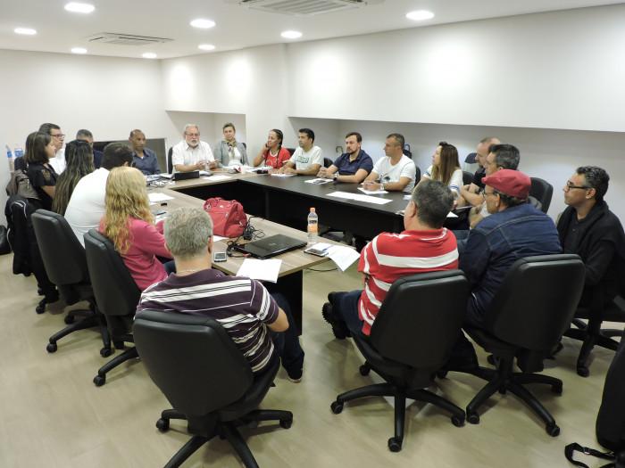 COE do Itaú define estratégias para próxima mesa de negociação