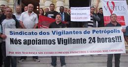 Câmara aprova projeto de lei que obriga agências bancárias a contratarem vigilância para atuar 24 horas