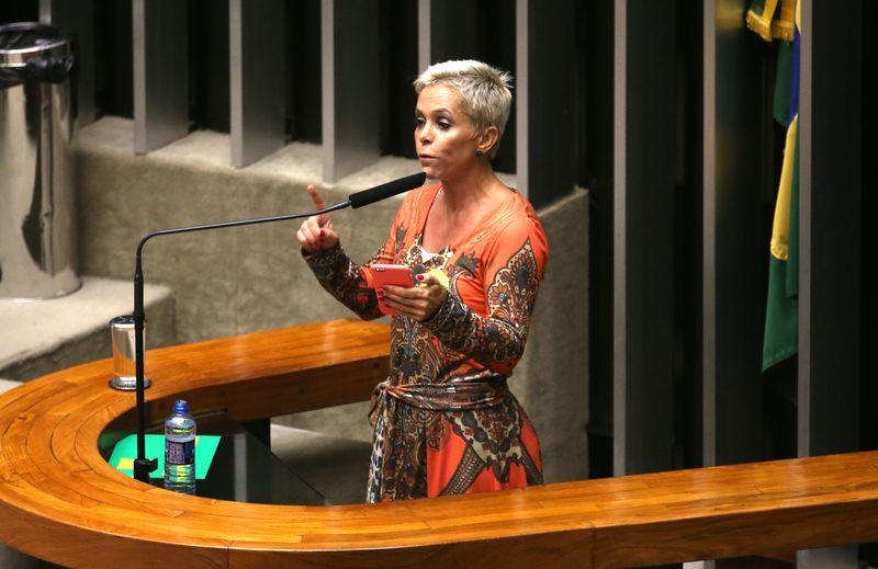 Nova ministra do Trabalho  tinha motorista sem carteira assinada