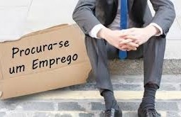 Falta trabalho para 27,7 milhões de brasileiros, aponta IBGE