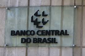 Bancos podem deixar de enviar dados de parentes de políticos ao Coaf por ordem do Banco Central