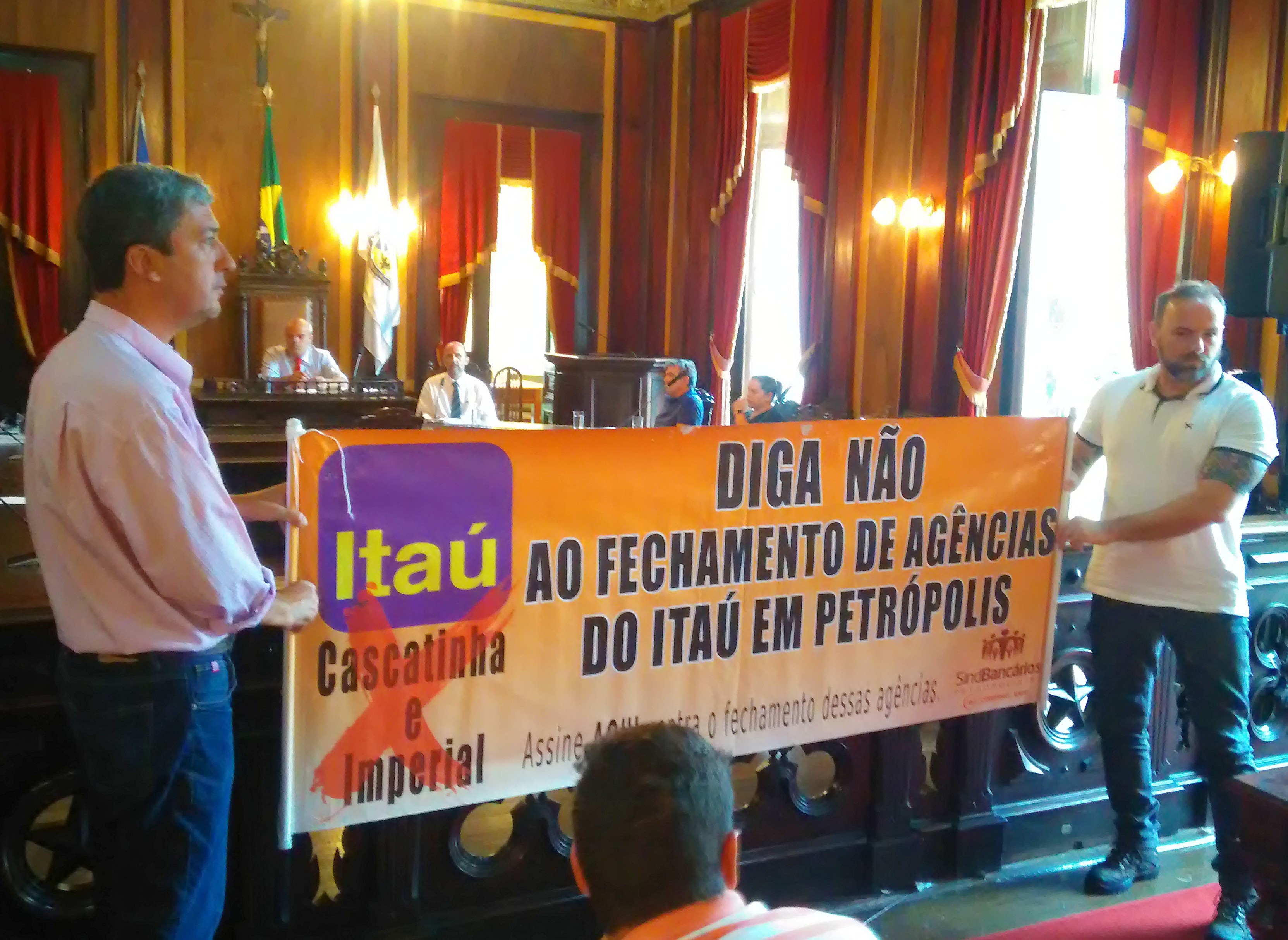 Itaú: banco não comparece à audiência na Câmara dos Vereadores