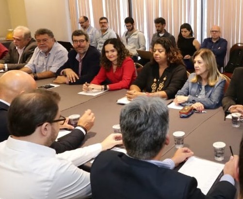 Hoje: Rodada de negociações dos bancários com a Fenaban