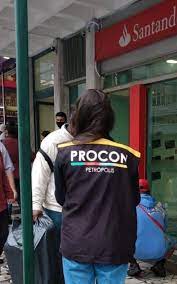 Procon Petrópolis multa SANTANDER