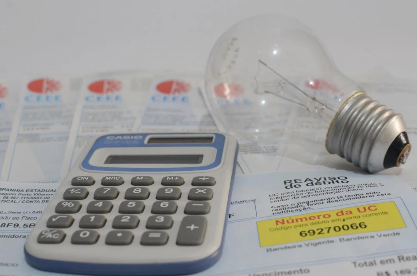 Conta de luz pode ficar até 21% mais cara em 2022