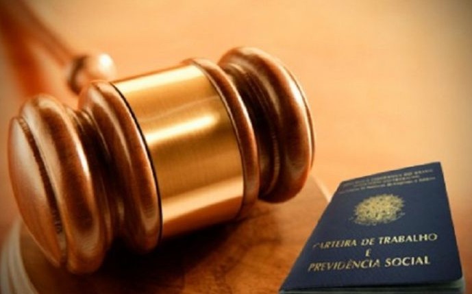 Com a volta da justiça gratuita, ações trabalhistas devem aumentar em 2022