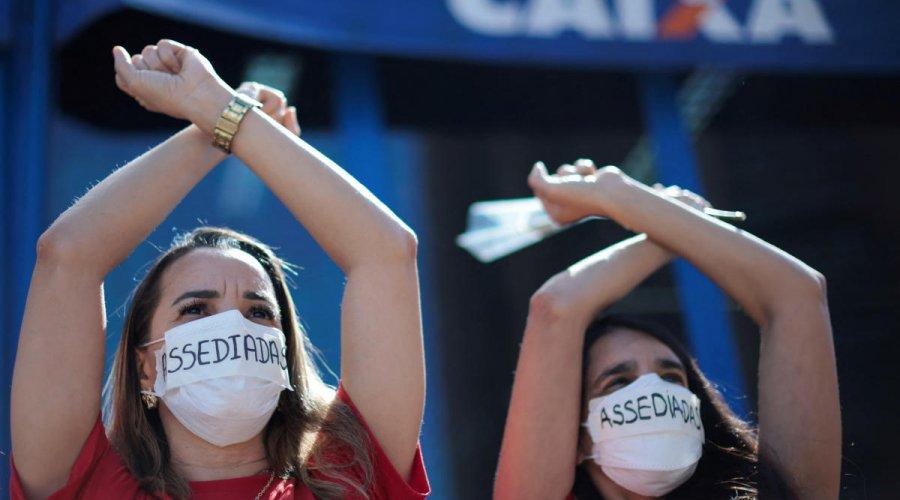 Sindicatos esperam resposta sobre audiência da Caixa