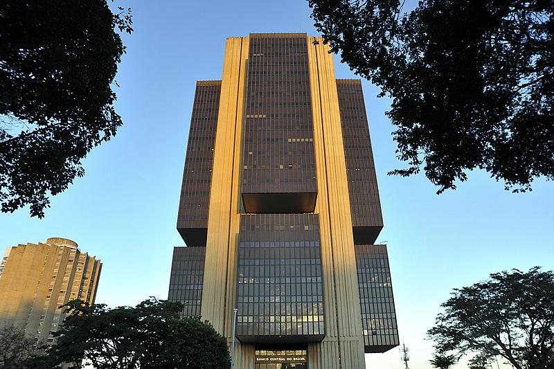 Banco Central mantém Selic em 13,75% ao ano, maior patamar desde 2017