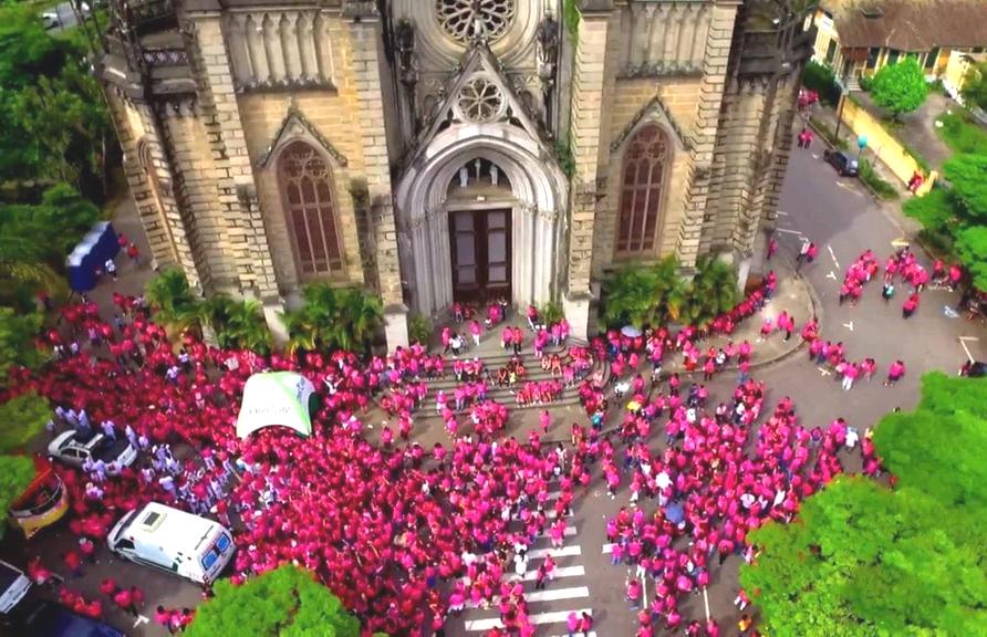 A tradicional caminhada do Outubro Rosa já tem dia para acontecer!